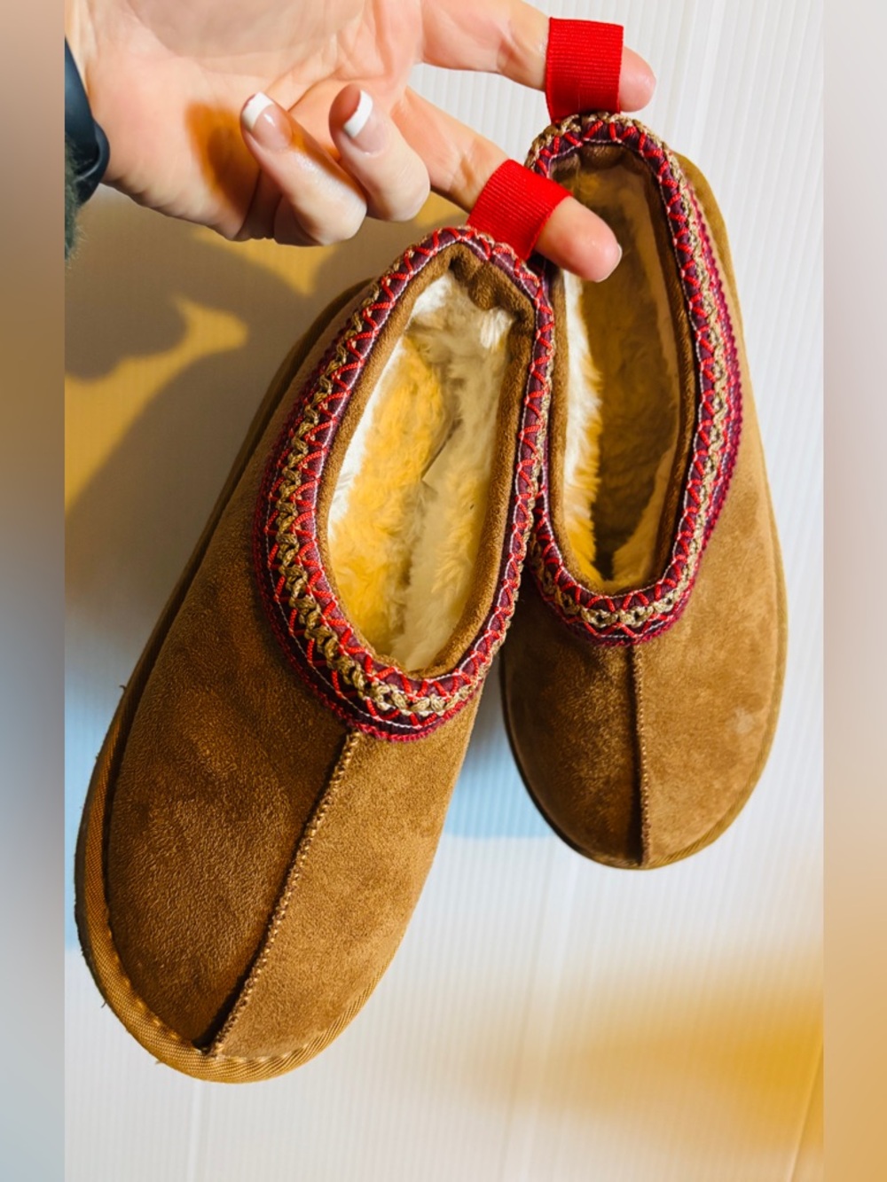 Women’s Cozy Faux-Suede Slippers with Shearling Lining - Brown